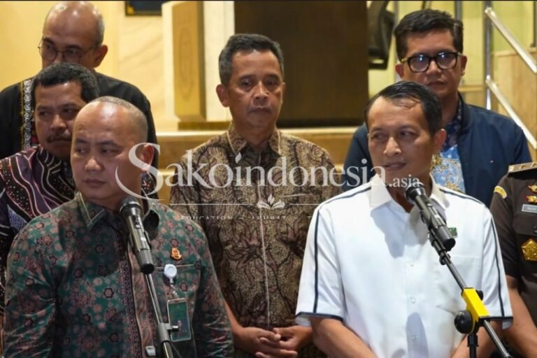 Jamwas memberikan keterangan pers soal penahanan eks Jampidsus FA