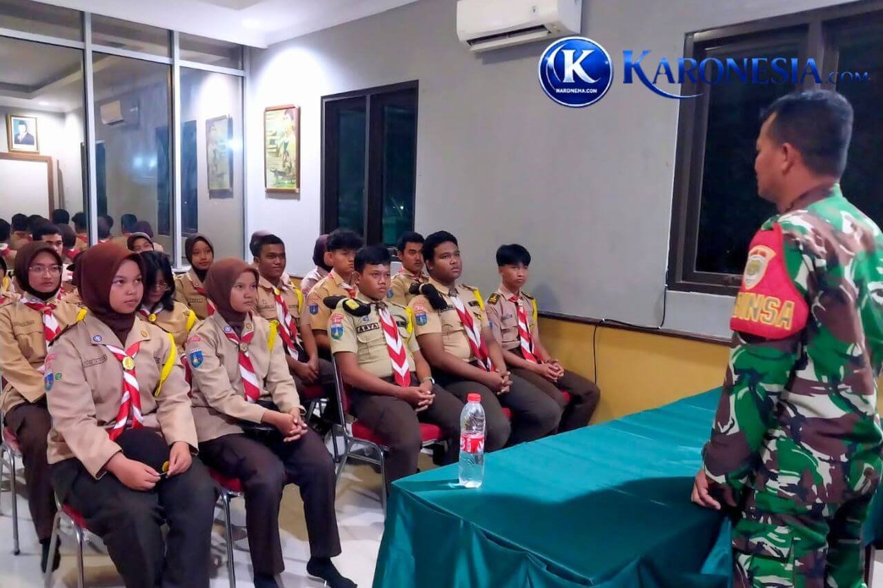 Pembekalan peserta Persami Saka Wira Kartika di Koramil 07/Pondok Aren.