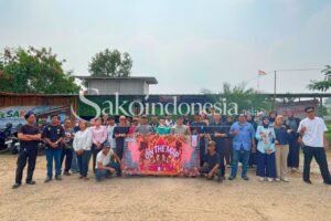 AIESEC UIN Jakarta bersama Kelompok Sadar Wisata (Pokdarwis) Satu Pam foto bersama usai menggelar pelatihan digital branding serta fotografi promosi.(caption:SakoIndonesia.asia)